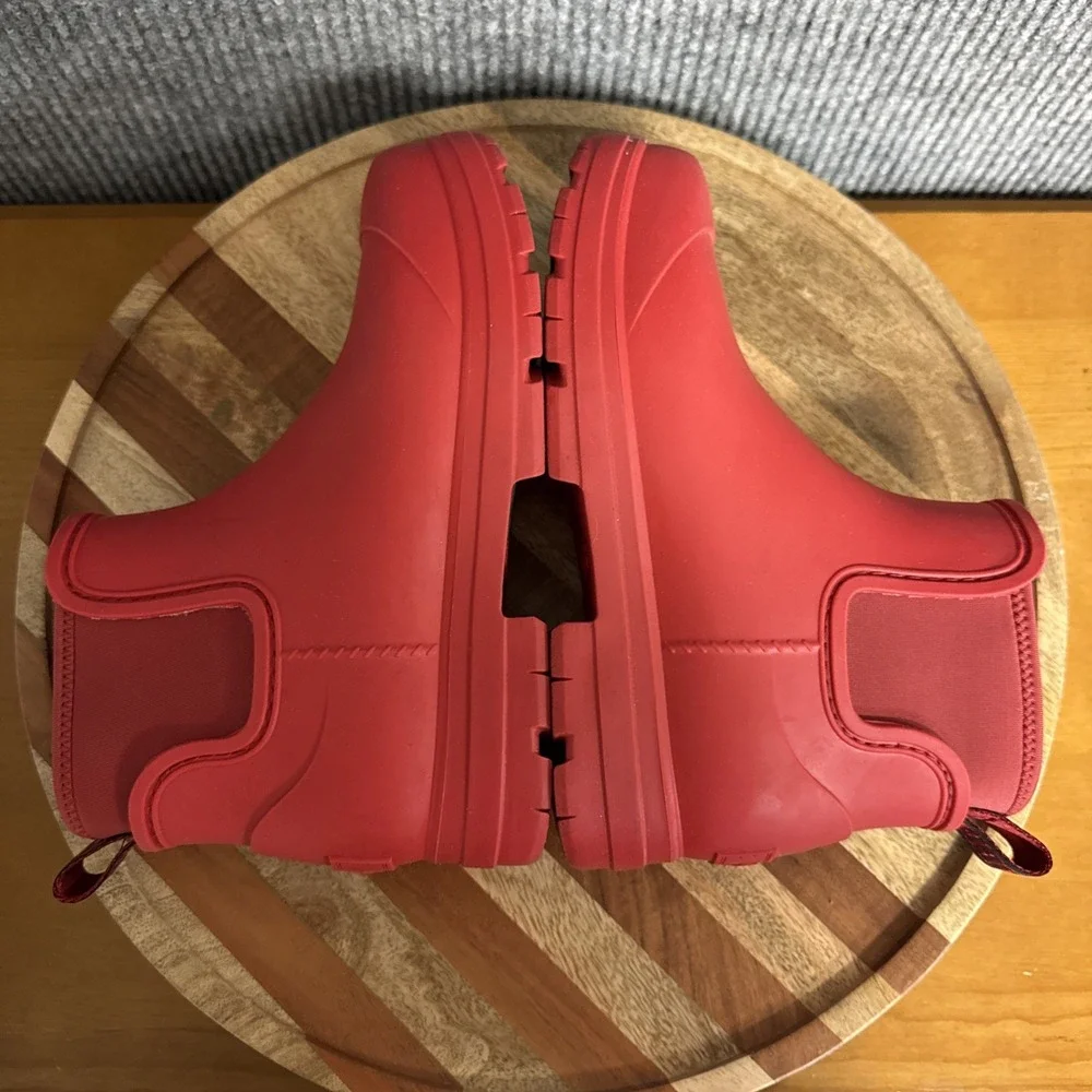 UGG Droplet Womens Size 7 Red Casual Outdoor Waterproof Ankle Rain Boots 1130831